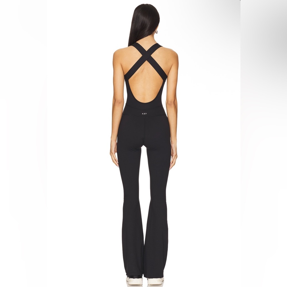 437 sculpt onesie